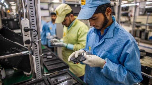 107428433-1718263567709-gettyimages-2144493443-INDIA_MANUFACTURING.jpeg