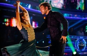 Strictly Come Dancing fani Džordža Klārka sūdzībā saka “velnišķīgi”, jo auditorija novērš uzmanību