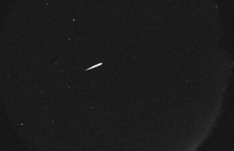 Orionīdu meteoru lietus: žilbinošās gaismas šovs sasniedz maksimumu nākamajā dienā