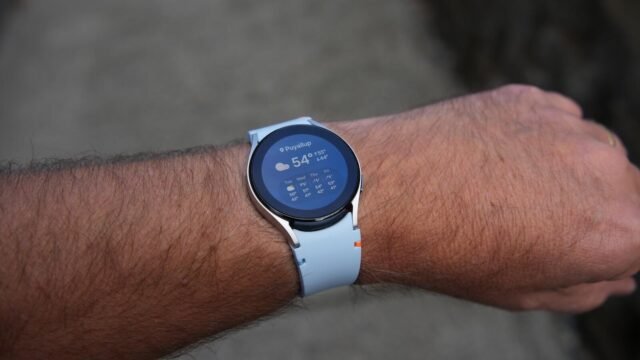 1761404350_samsung-galaxy-watch-fe-lte4.jpg