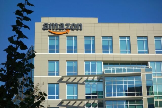 Amazon-office-sign-sunnyvale-california-1024x683.jpg