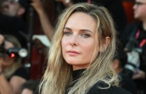 Rebeka Fergusona dalās vairāk mājienu par noslēpuma aktieri, kurš viņu “kliedza”