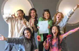 Jaunajā seriālā ‘Hollywood Arts’ uzvaras dalībniece atgriežas savā alma mater, lai mācītu.