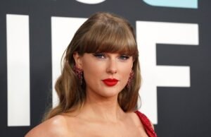 Teilores Sviftas “The Lifetime of a Showgirl” veido vēsturi, pirmajā nedēļā pārdodot 4 miljonus eksemplāru