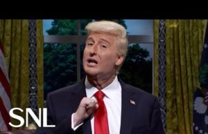 Nikija Gleisere pirmo reizi vada raidījumu “SNL”, tādējādi ieviešot savu robežu pārņemošu komēdiju
