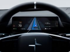 Šajā jaunās automašīnas funkcijā tiek izmantots mākslīgais intelekts, lai jūs nepalaistu garām savu izeju