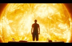 Šajā mazāk zināmajā zinātniskās fantastikas trillerī mirdz Holivudas lielākās zvaigznes