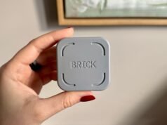 Es iemūrēju savu iPhone, lai novērstu doomscrolling, un nejauši izlaboju savu dzīvi