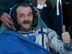 Atgriezies uz Zemes, astronauts Kriss Hedfīlds raksta par kosmosu