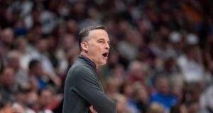 LSU turpinās Alcorn State pirkšanas spēļu cimds