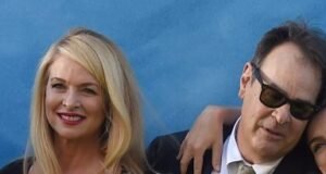 Dena Eikroida bijusī sieva: viss, kas jāzina par Donnu Diksonu pēc viņu šķiršanās