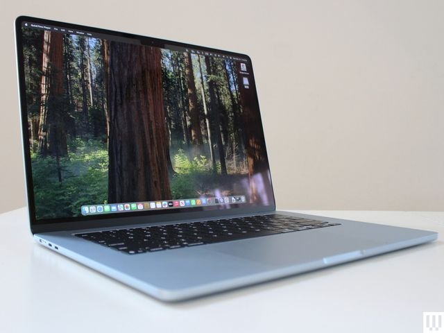 MacBook-Air-M4-15-Inch-2025-front-fully-open-Reviewer-Photo-SOURCE-Luke-Larsen.jpg