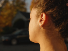 Šis bijušais Bose inženieris tikko laidis klajā viedos auskarus, kas patiesībā izskatās kā rotaslietas