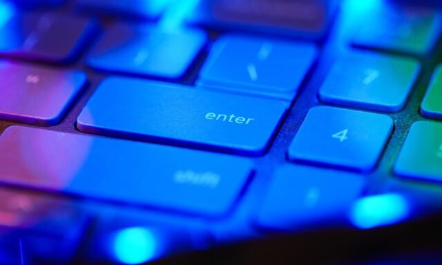 bluekeyboard555gettyimages-2236790511.jpg