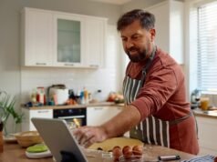 5 tehniski triki, kas manu Pateicības dienu padara tikpat vienkāršu kā ķirbju pīrāgs