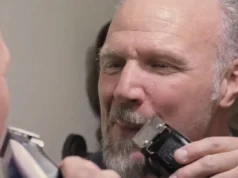 Kodijs Brauns noskuj bārdu… Lai viņš varētu dabūt to no sievas Robinas.