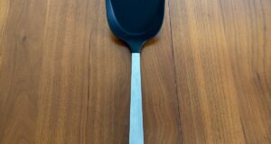 Plastmasas puse, kāds? 4 virtuves piederumi, no kuriem manā pārtikā var noplūst mikroplastmasa