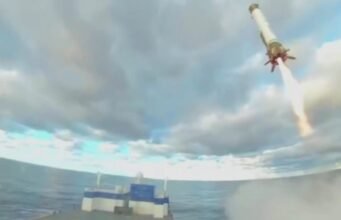 Blue Origin pirmo reizi veiksmīgi nolaiž savu jauno Glenn Rocket Booster video