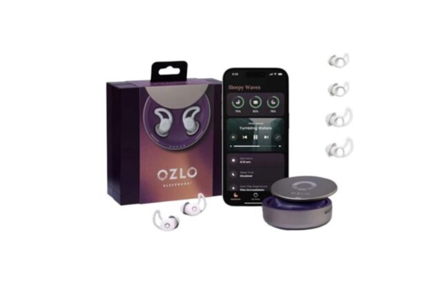 ozlo-earbud-1280x853.jpg