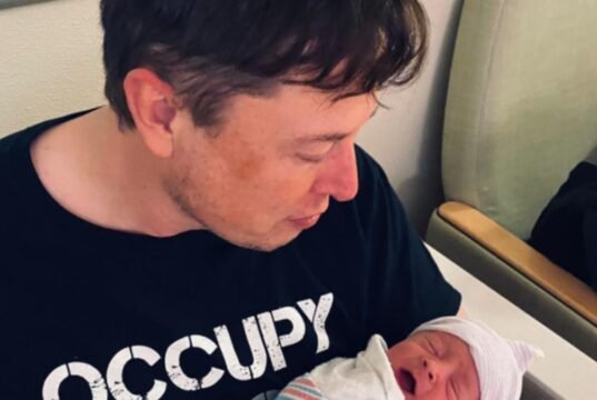 Kā izrunāt Īlona Maska dēla vārdu “X Æ A-12”?