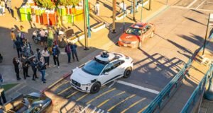 Iespējams, ka Waymo Robotaxi ir ierakstījis kadrus no nāvējošas apšaudes Sanfrancisko